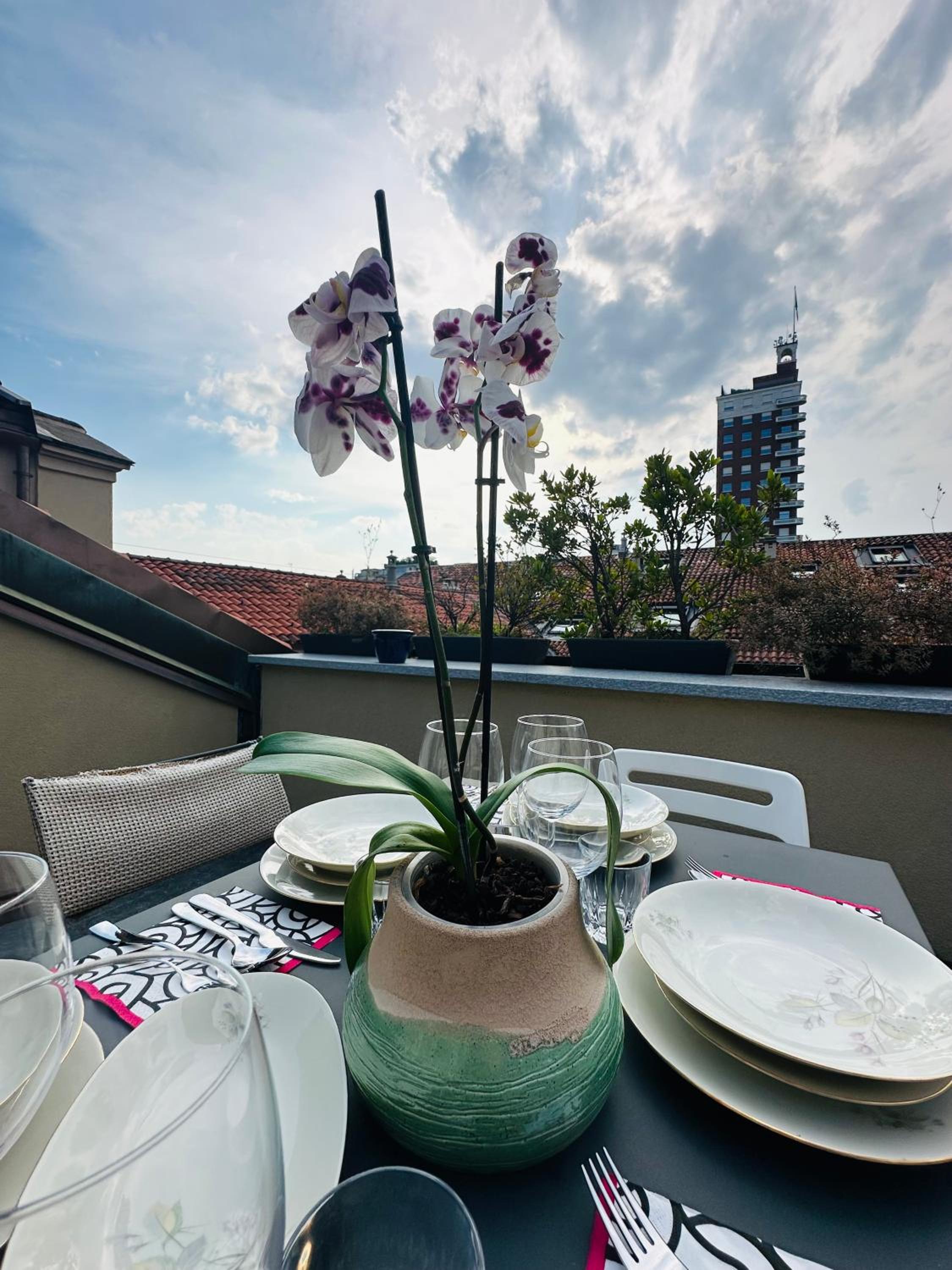 HOUSE with TERRACE photo 1