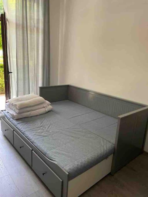 Comfort studio in complex Shartrez