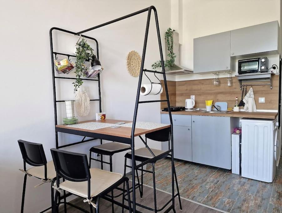 Comfort studio in complex Shartrez