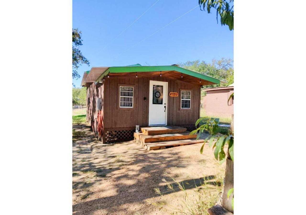 2 Hico Glamping Farm Animals Campfire near Glen Rose by Vacation Your Way view 2
