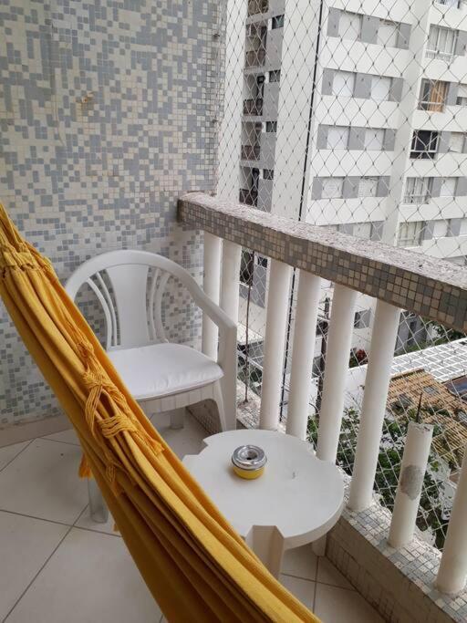 Guarujá SP Pitangueiras Apto pé na areia