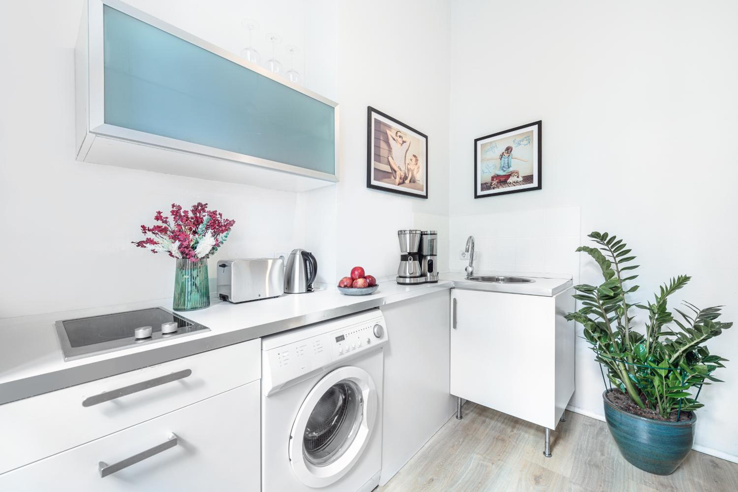 The Stralauer, 1 bed room up to 2 people, Friedrichshain