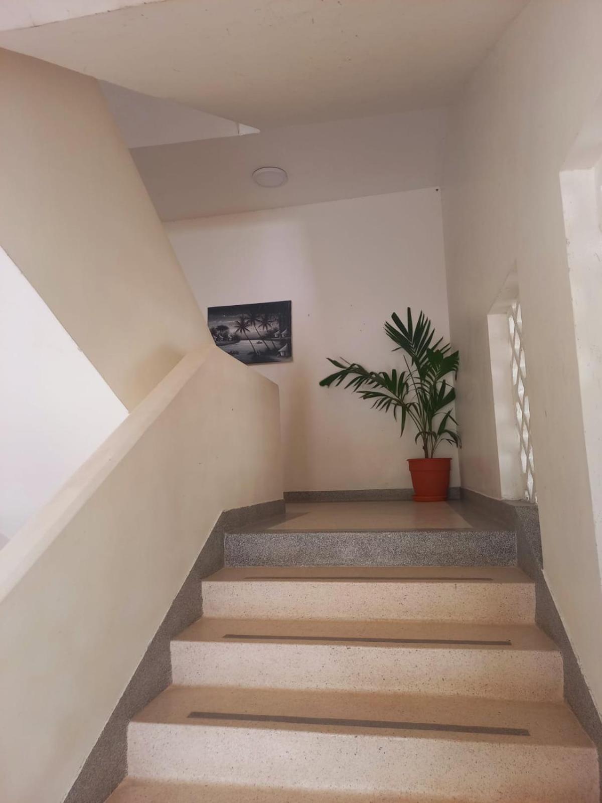 1 bedroom 5 minutes walk to the beach near Severin lodge Neptune beach Cowrie shell view 4