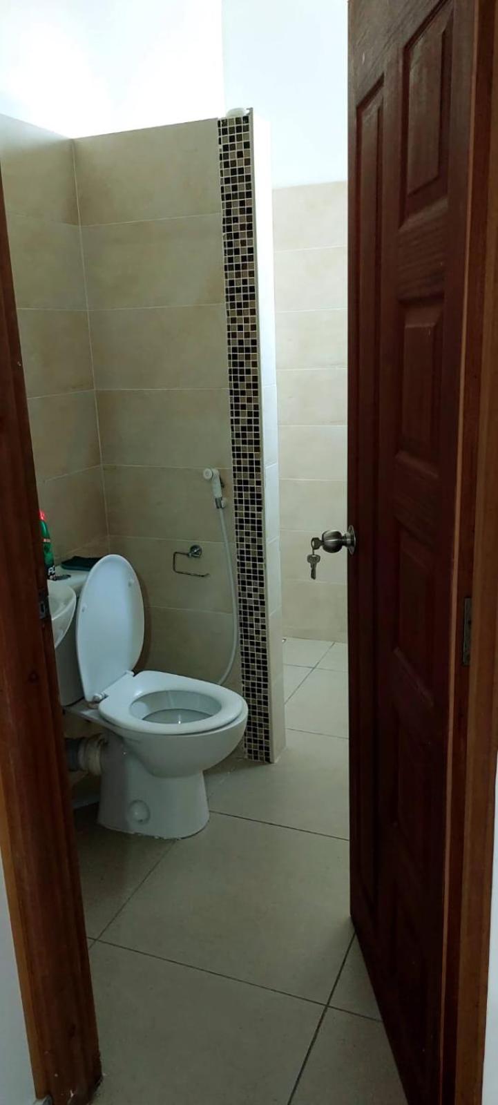 1 bedroom 5 minutes walk to the beach near Severin lodge Neptune beach Cowrie shell view 5