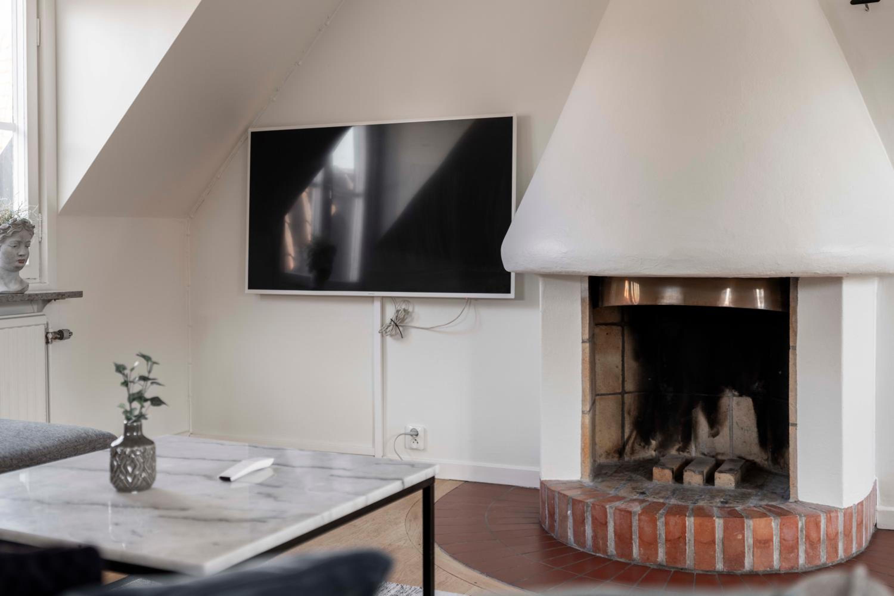 Cozy 3 -bedroom apartment in middle of Visby view 5