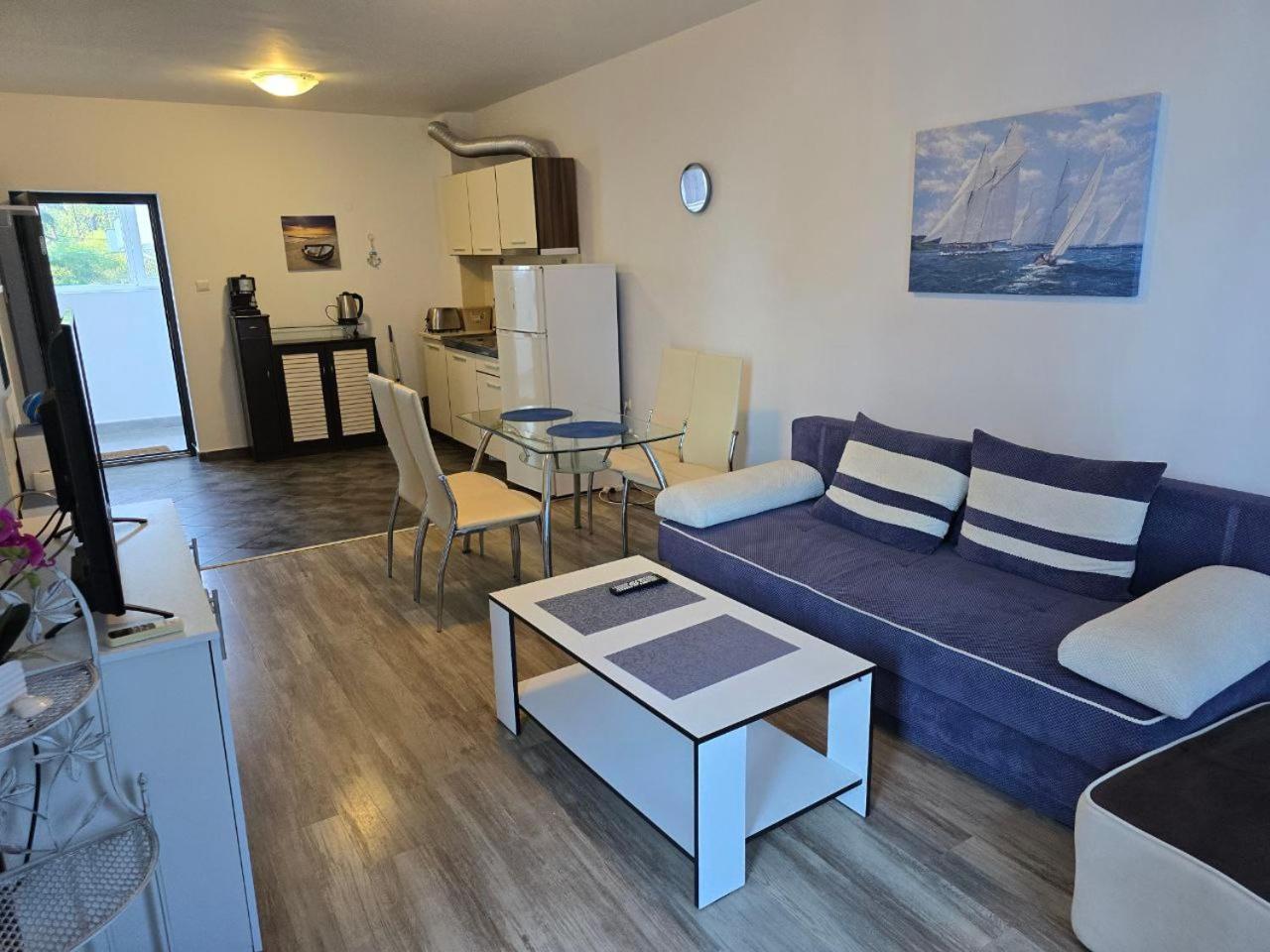 POMORIE Luxury Appartment