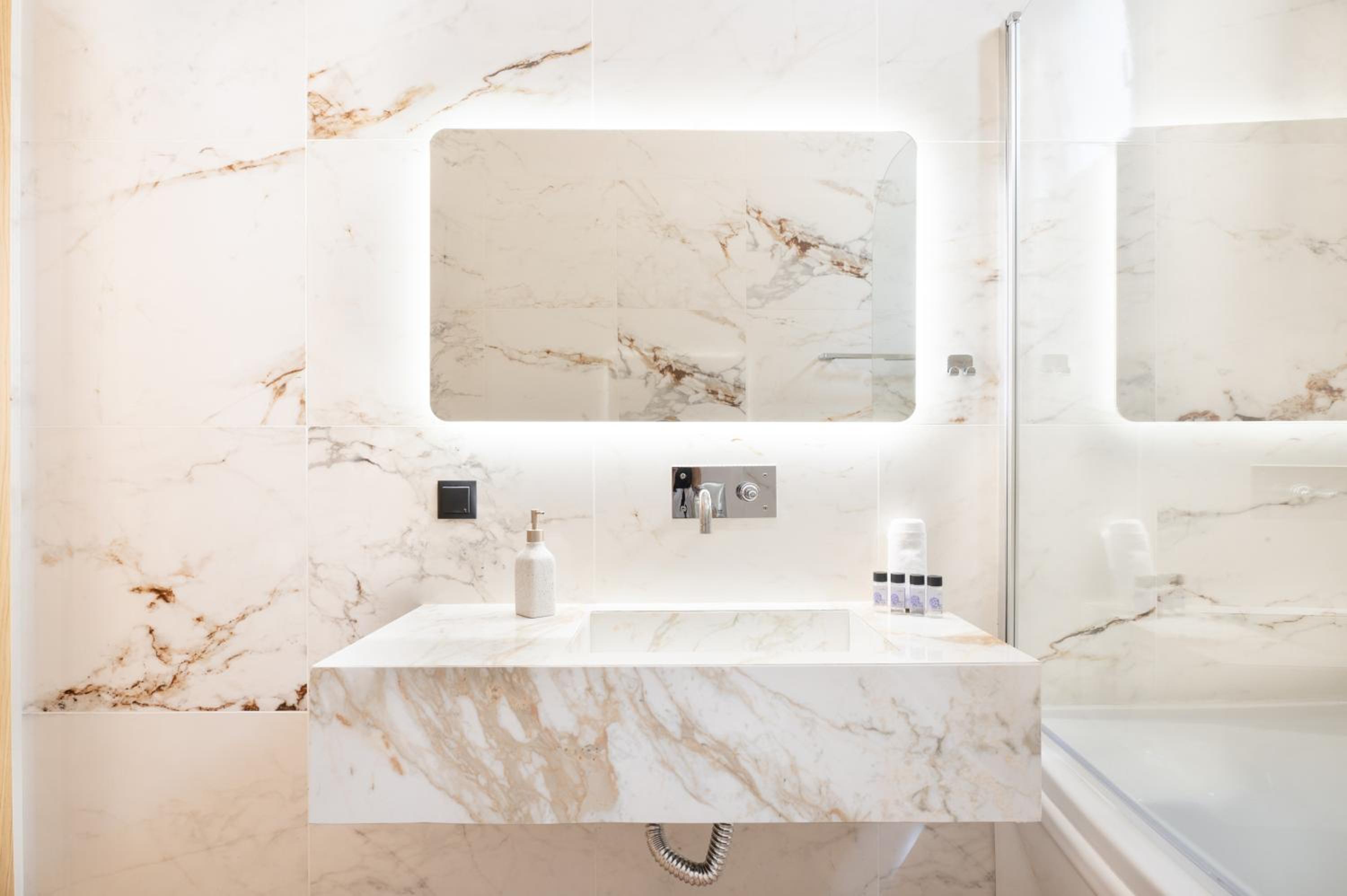 Petradi Suites