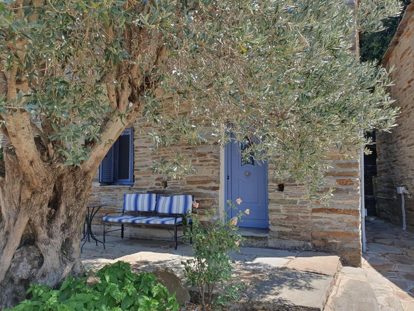 Moratika Farmhouse