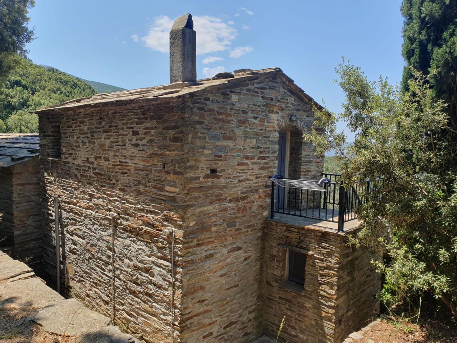 Moratika Farmhouse