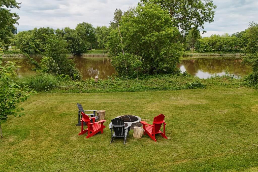 Chalet Scott SPA sur Rivière