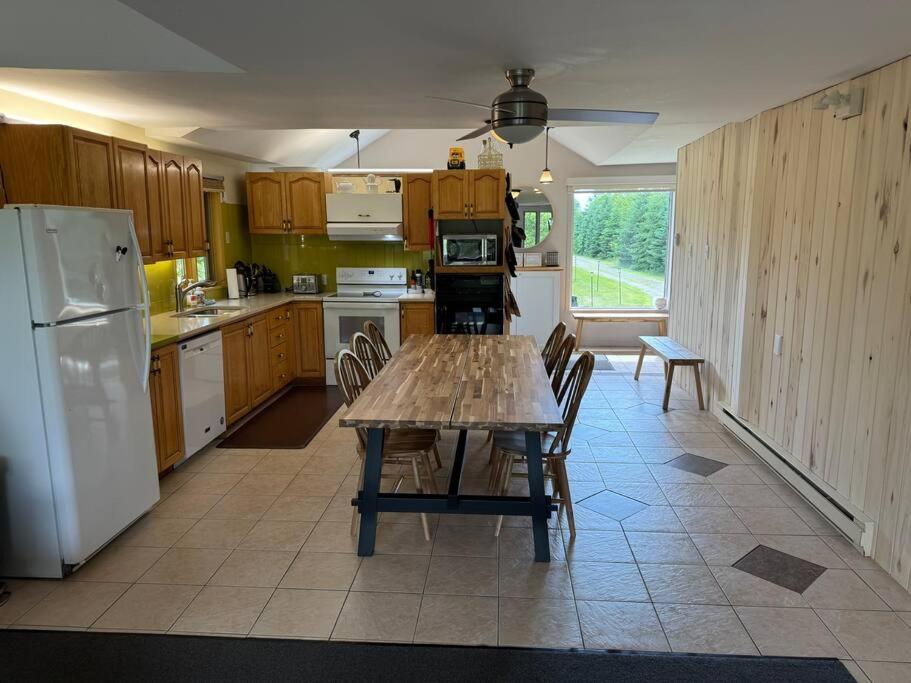 Chalet Scott SPA sur Rivière