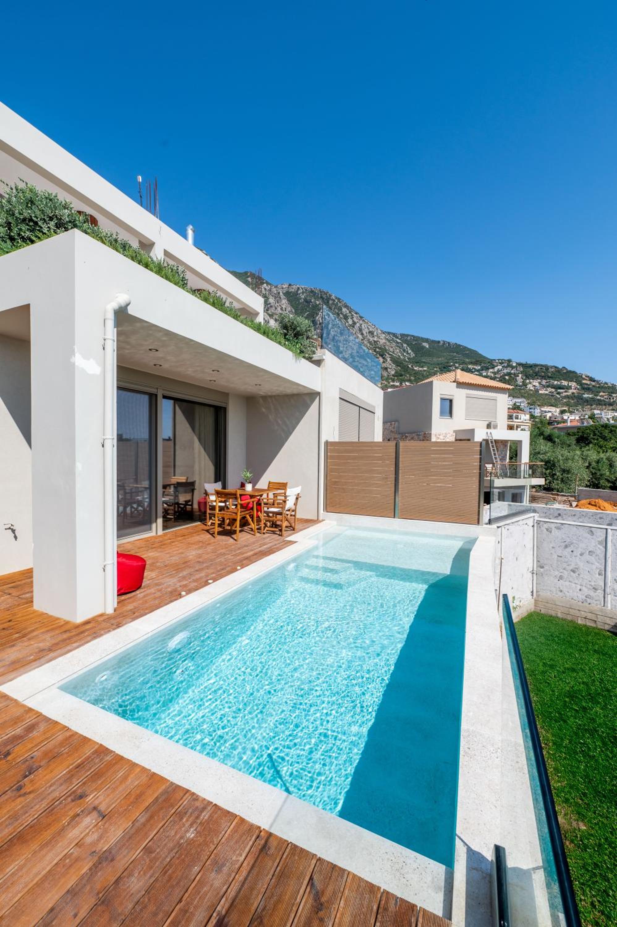 Petradi Suites