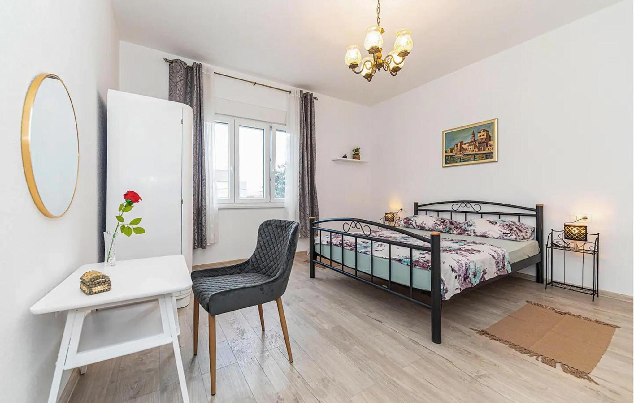 4 Bedroom Nice Home In Kastel Novi view 2