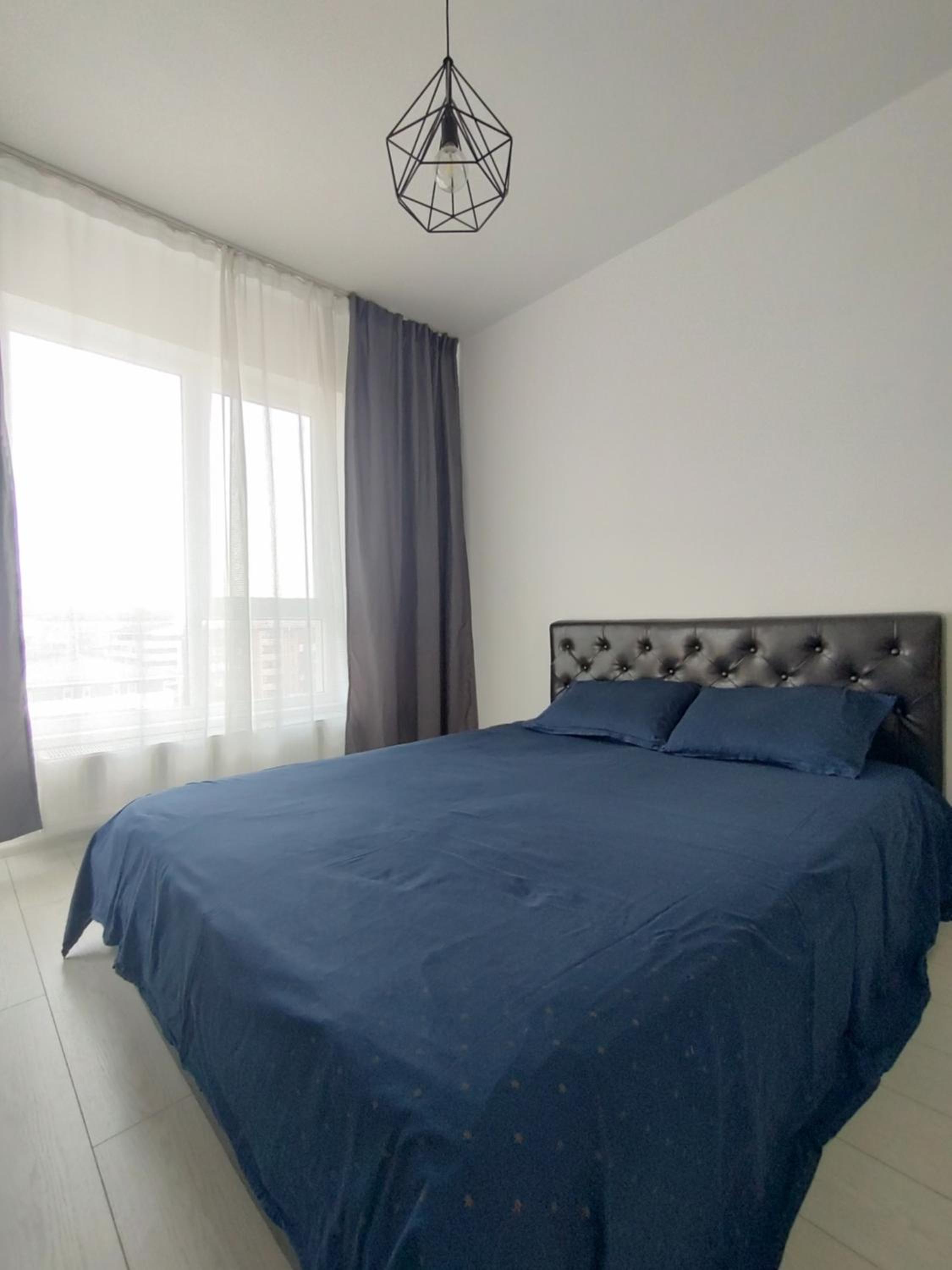 Luxury Modern Free Parking Air Conditioning Netflix Superb Bright View Balcony Self Check in Militari view 3