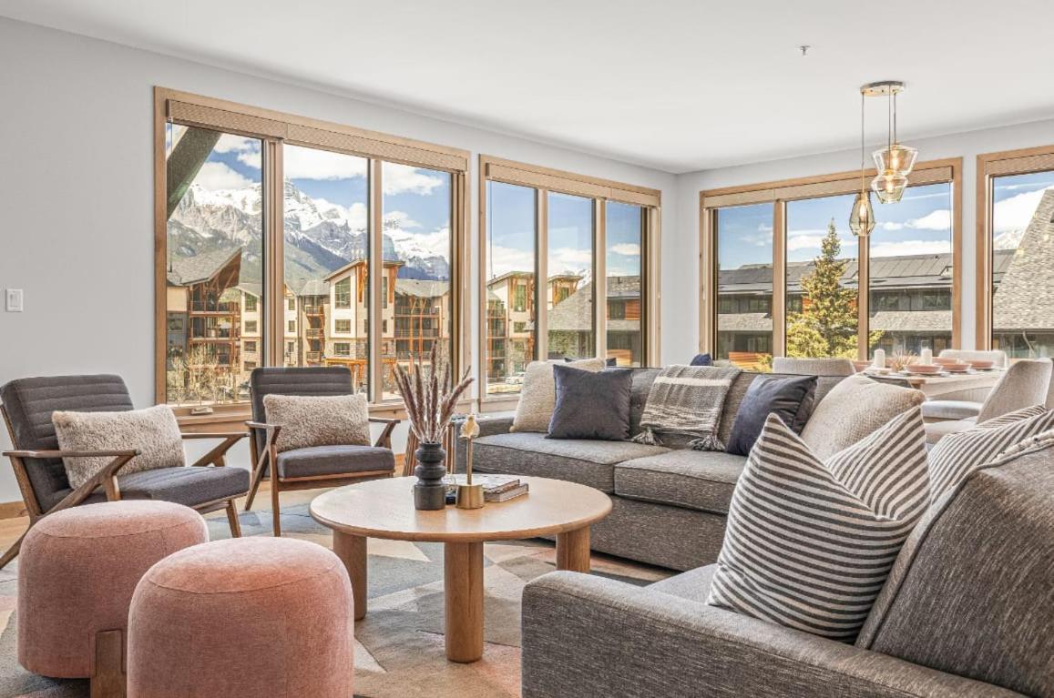 Rundle Lux Villa at Timberstone
