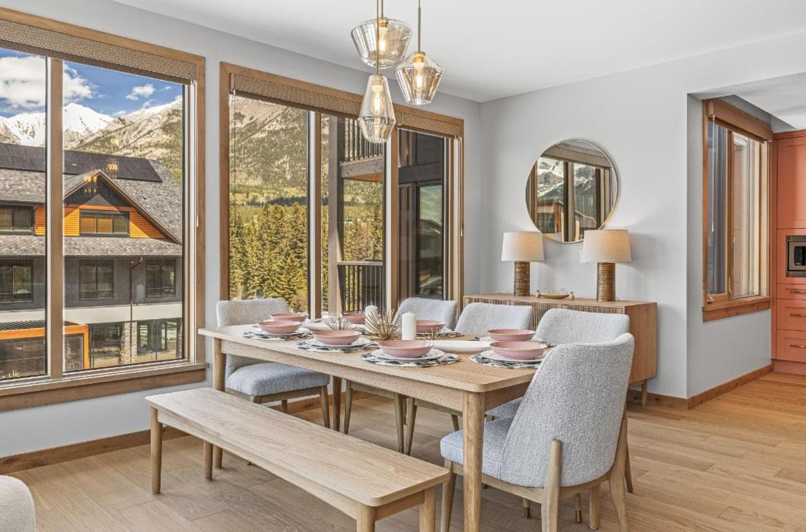 Rundle Lux Villa at Timberstone