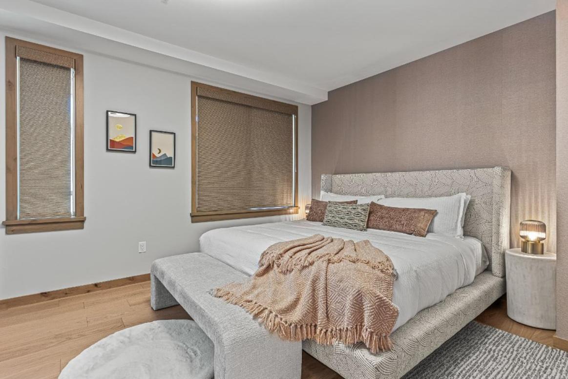 Rundle Lux Villa at Timberstone