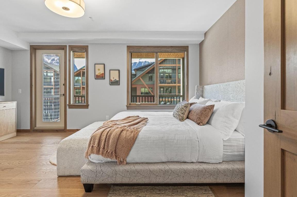 Rundle Lux Villa at Timberstone