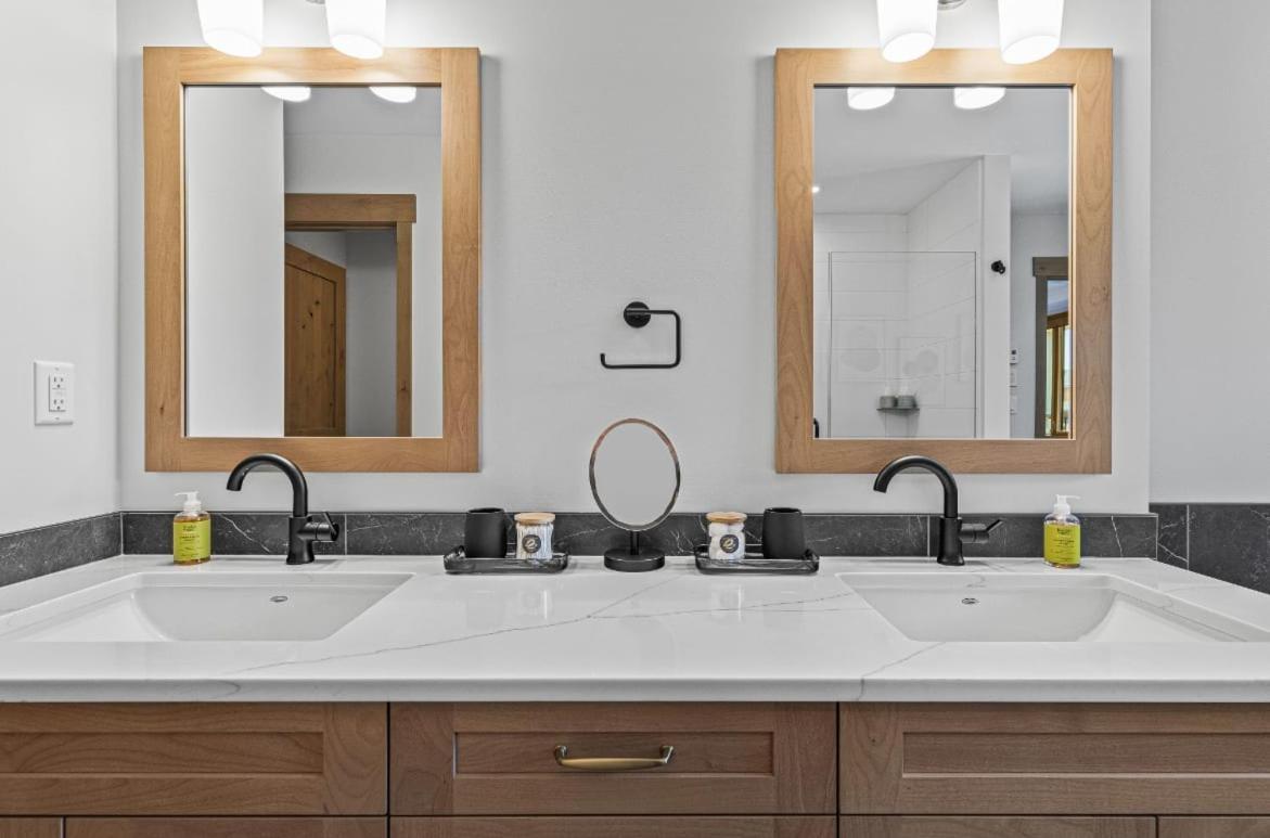 Rundle Lux Villa at Timberstone