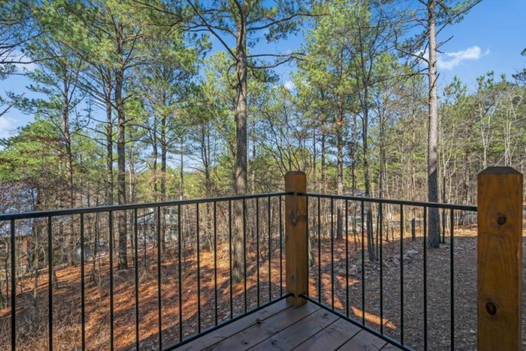 Smokin Buck, Hot Tub, Large Decks, Modern view 5