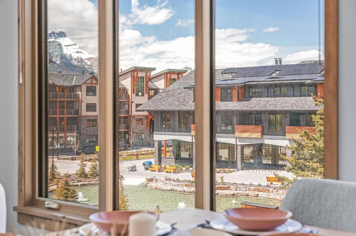 Rundle Lux Villa at Timberstone