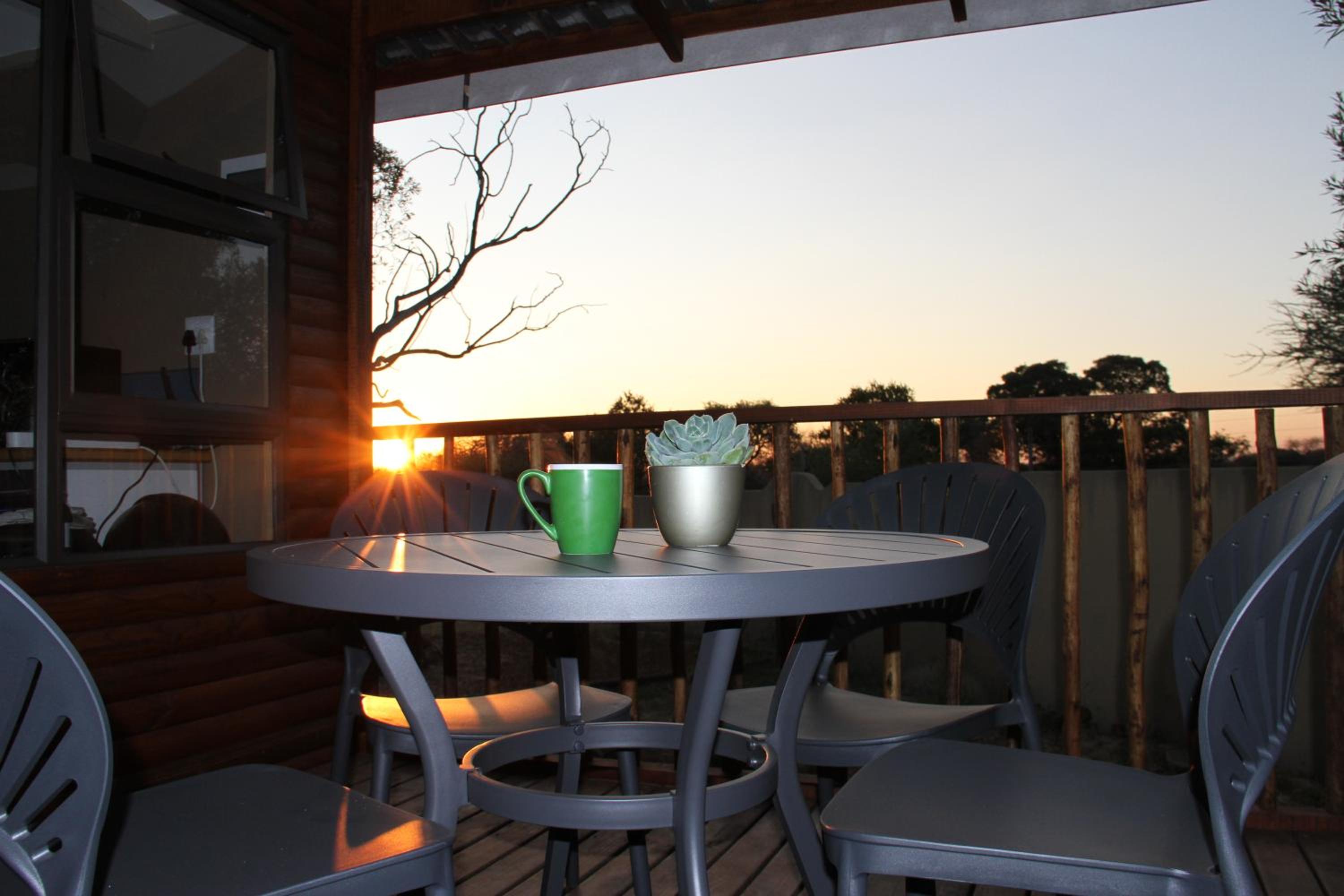 Romantic cabin in Big 5 Reserve view 5