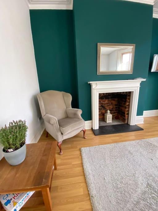 Flamingo Rise Bournemouth 2 Bed 6 Guest Beach Escape view 3