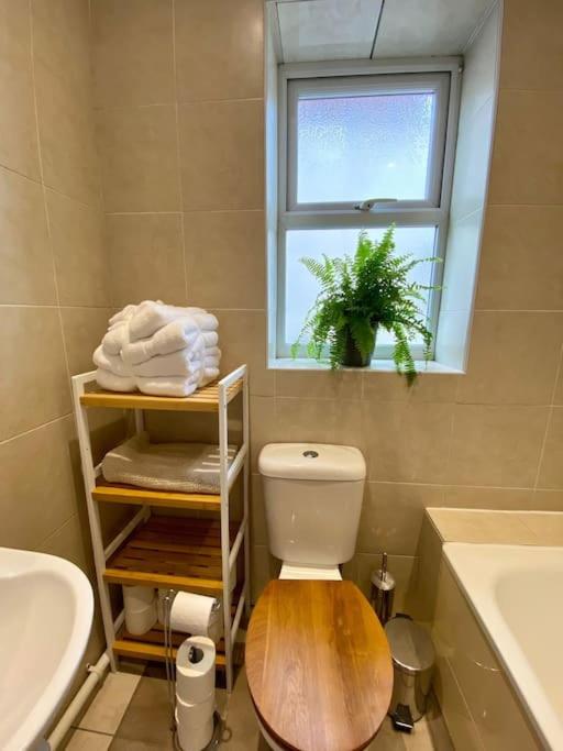 Flamingo Rise Bournemouth 2 Bed 6 Guest Beach Escape view 5