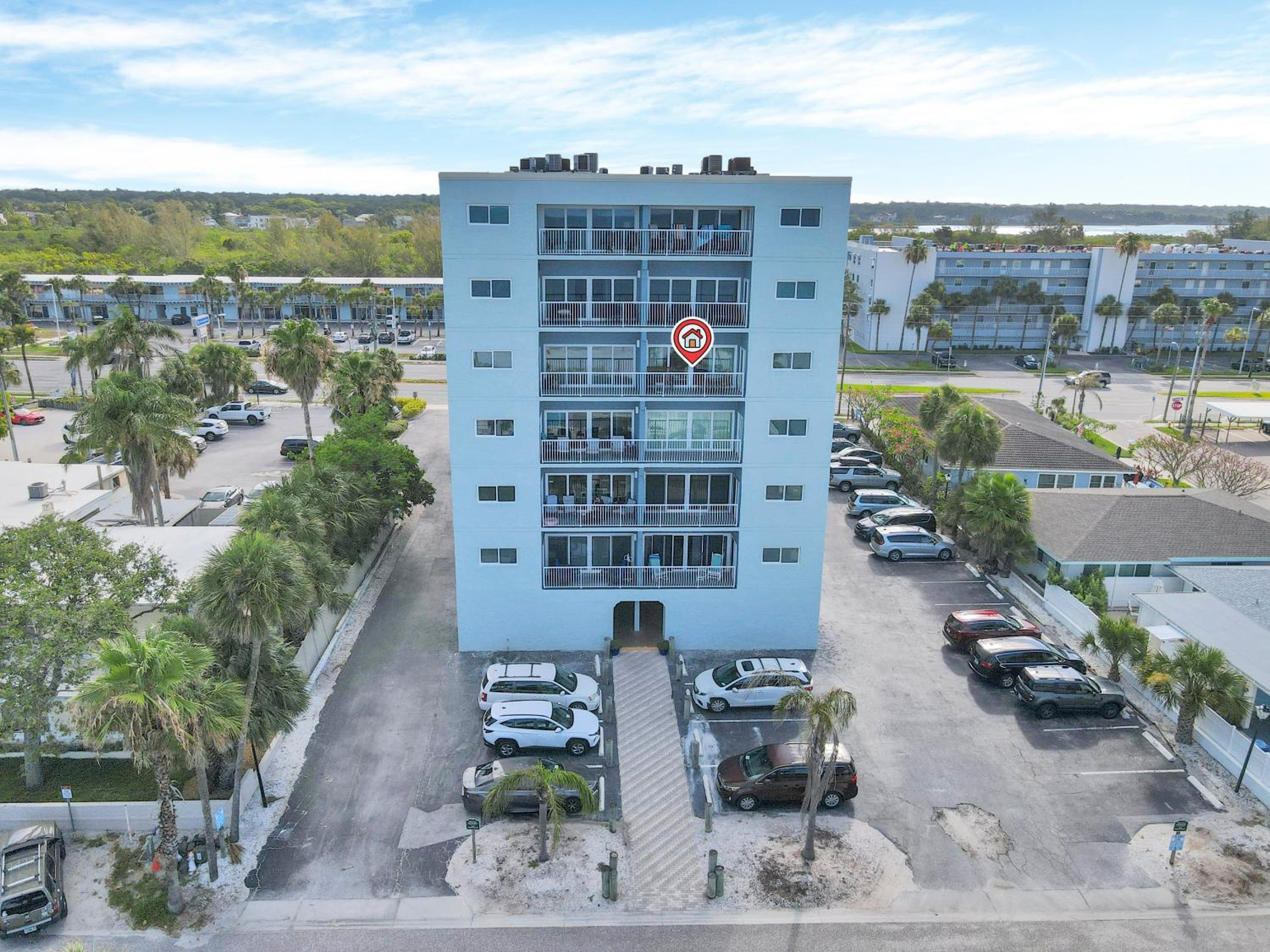 San Remo 406 Beachfront Suite view 3