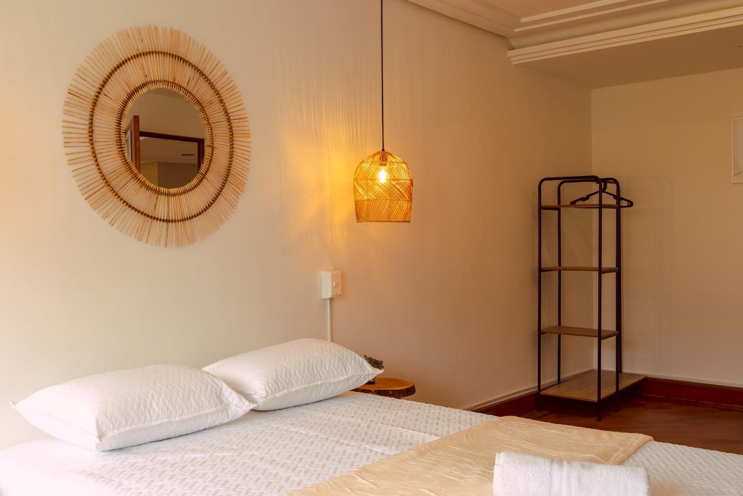 Elegante habitación baño compartido en Poblado-B11