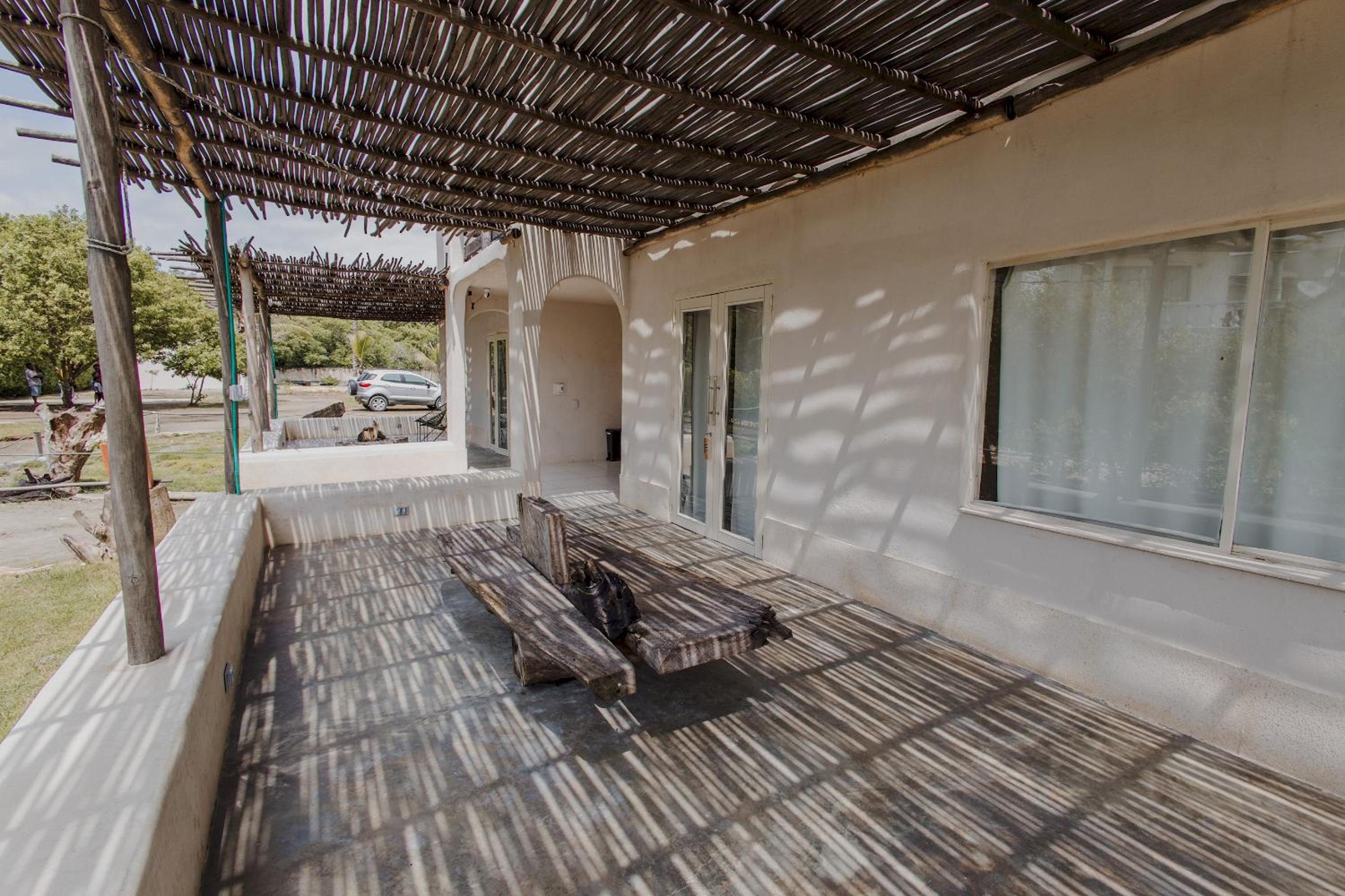 Comodo Apartamento con Terraza Frente al Mar - D1