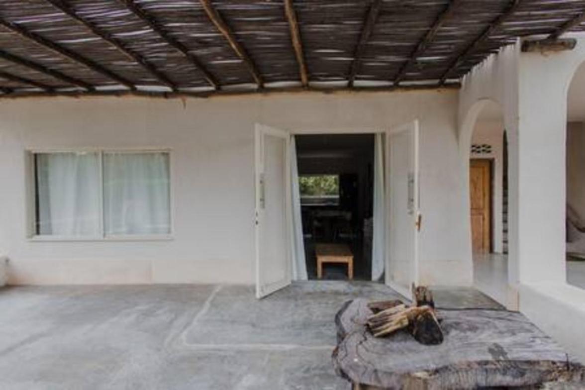 Comodo Apartamento con Terraza Frente al Mar - D2