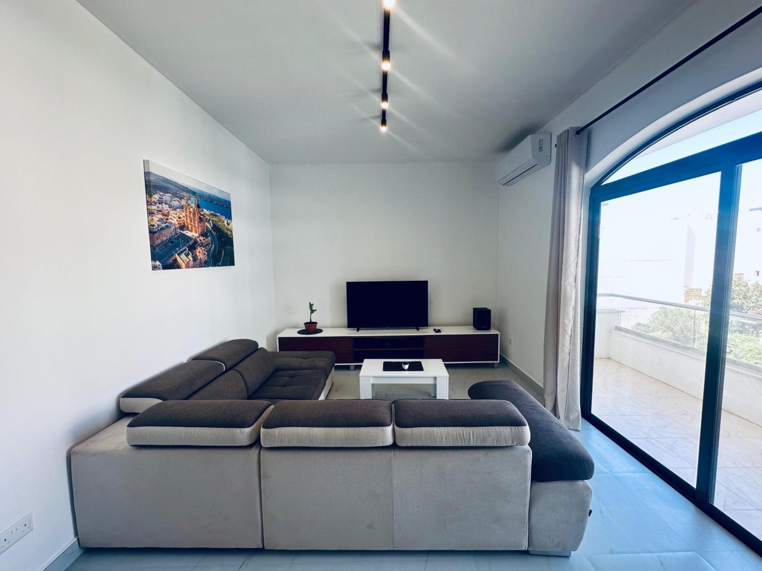 New, modern and spacious 4BR apartment in Mellieha photo 4