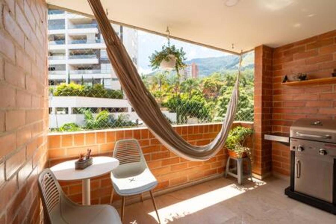 ¡Hermoso y amplio apartamento en Poblado Medellin
