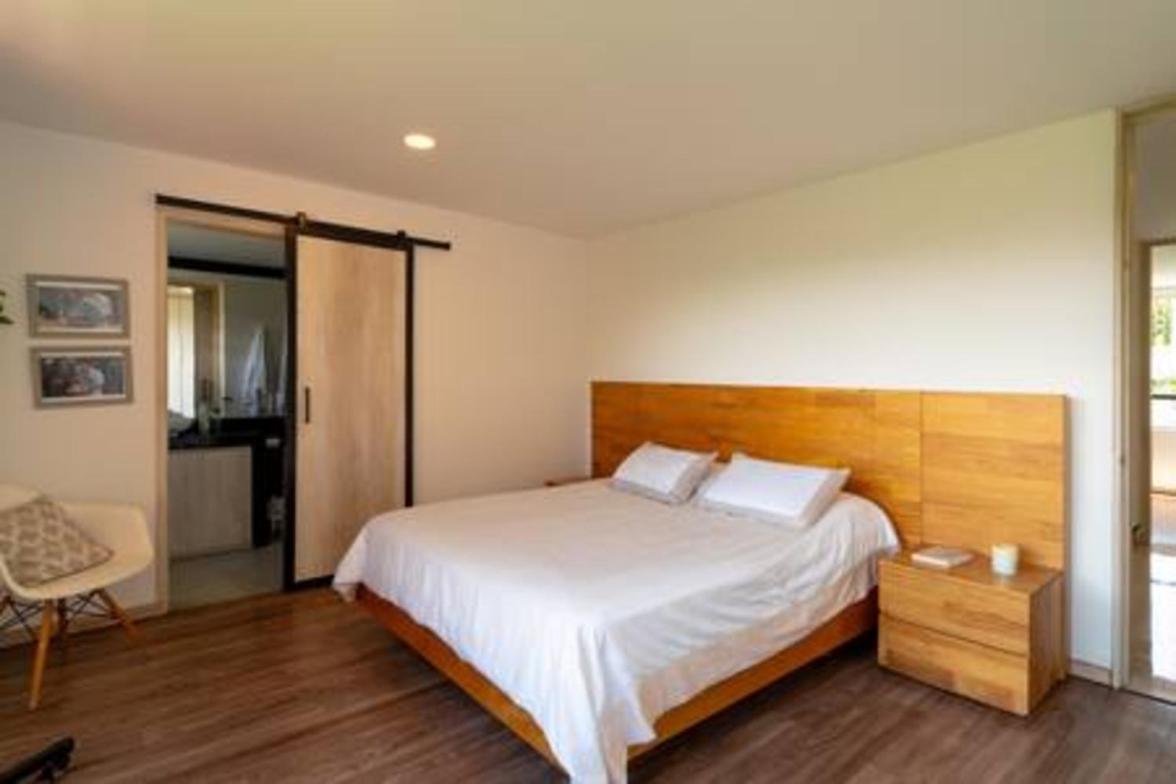 ¡Hermoso y amplio apartamento en Poblado Medellin