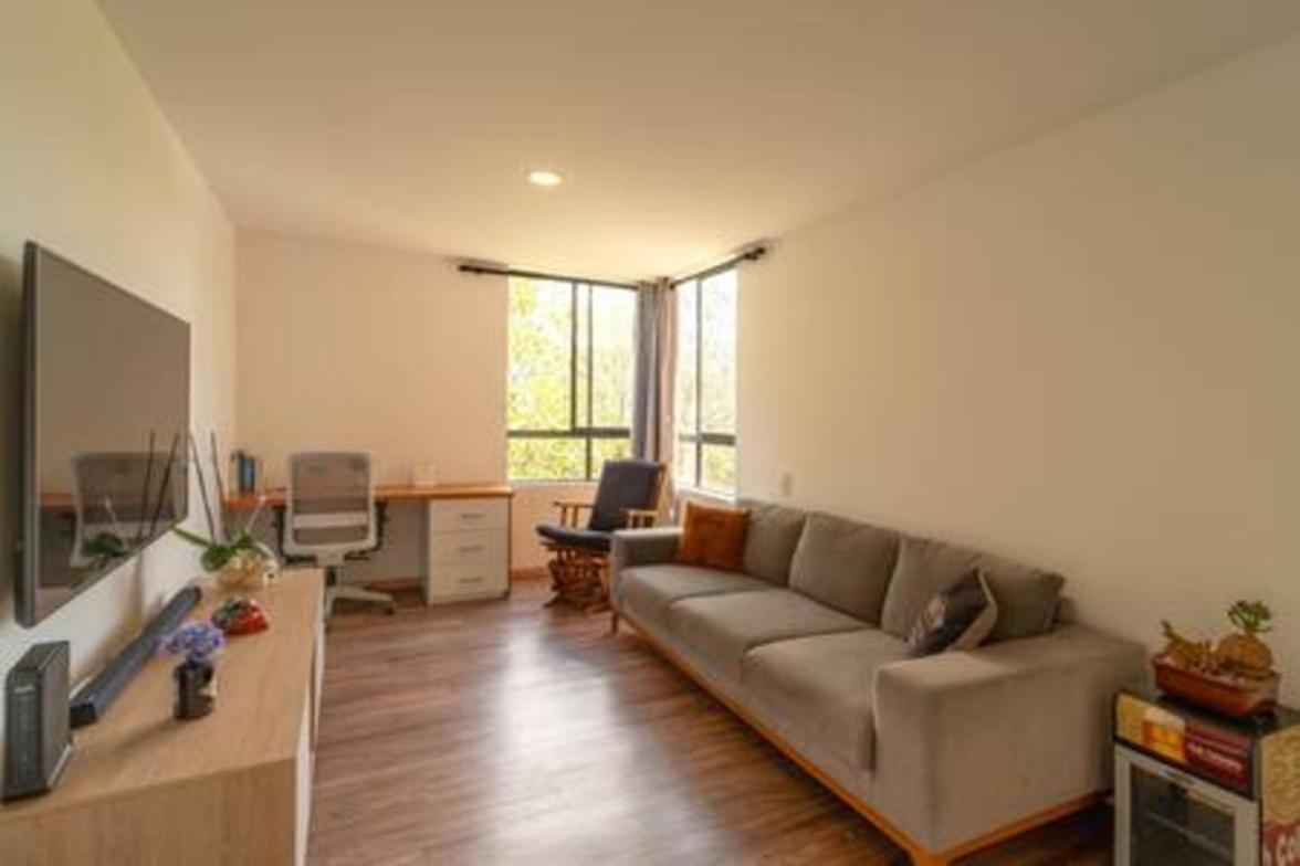 ¡Hermoso y amplio apartamento en Poblado Medellin