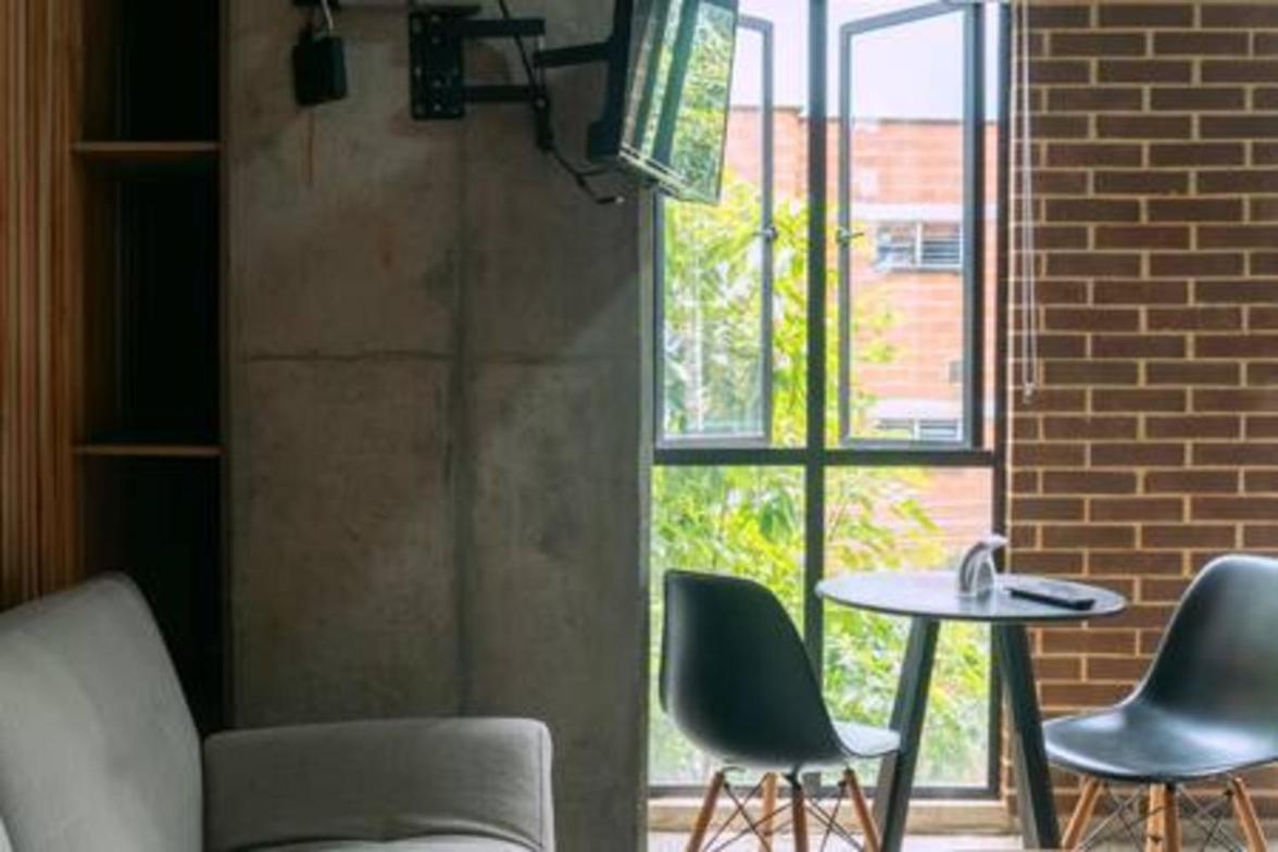 Acogedor y Central Apartaestudio en Envigado -C3