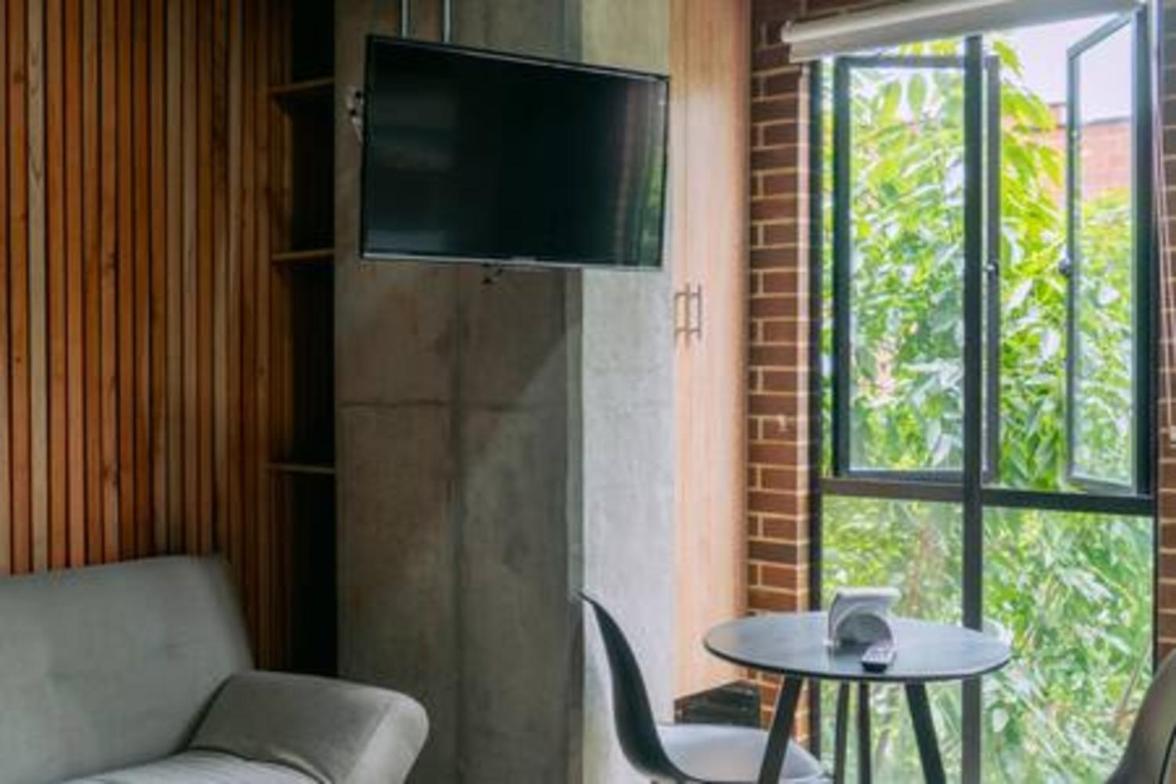 Acogedor y Central Apartaestudio en Envigado -C3