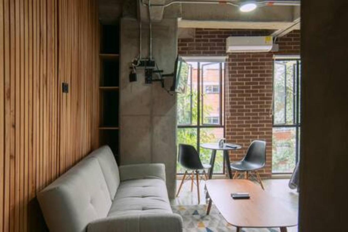Acogedor y Central Apartaestudio en Envigado -C3