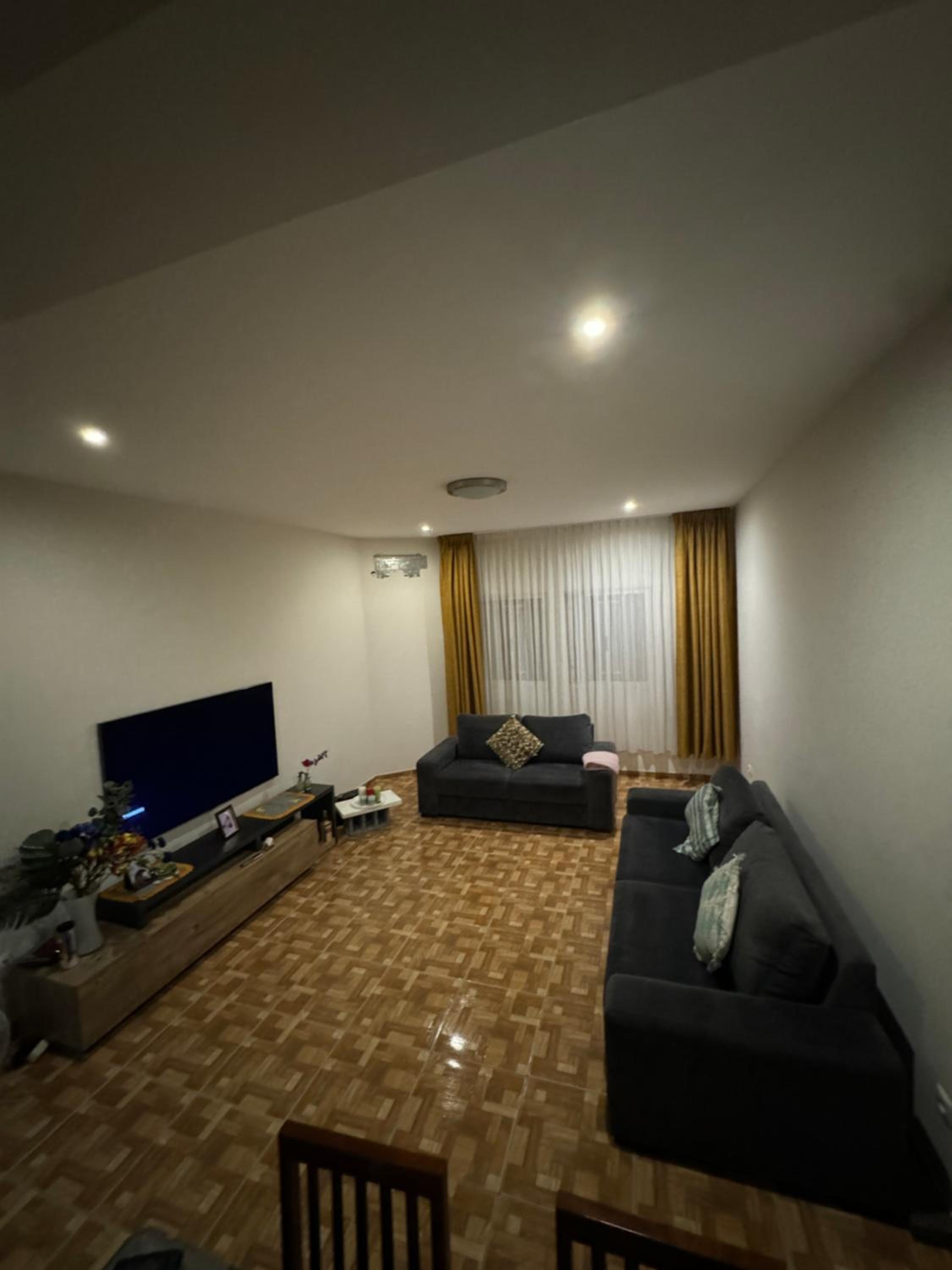 Apartment T3 for rent in Porto Novo
