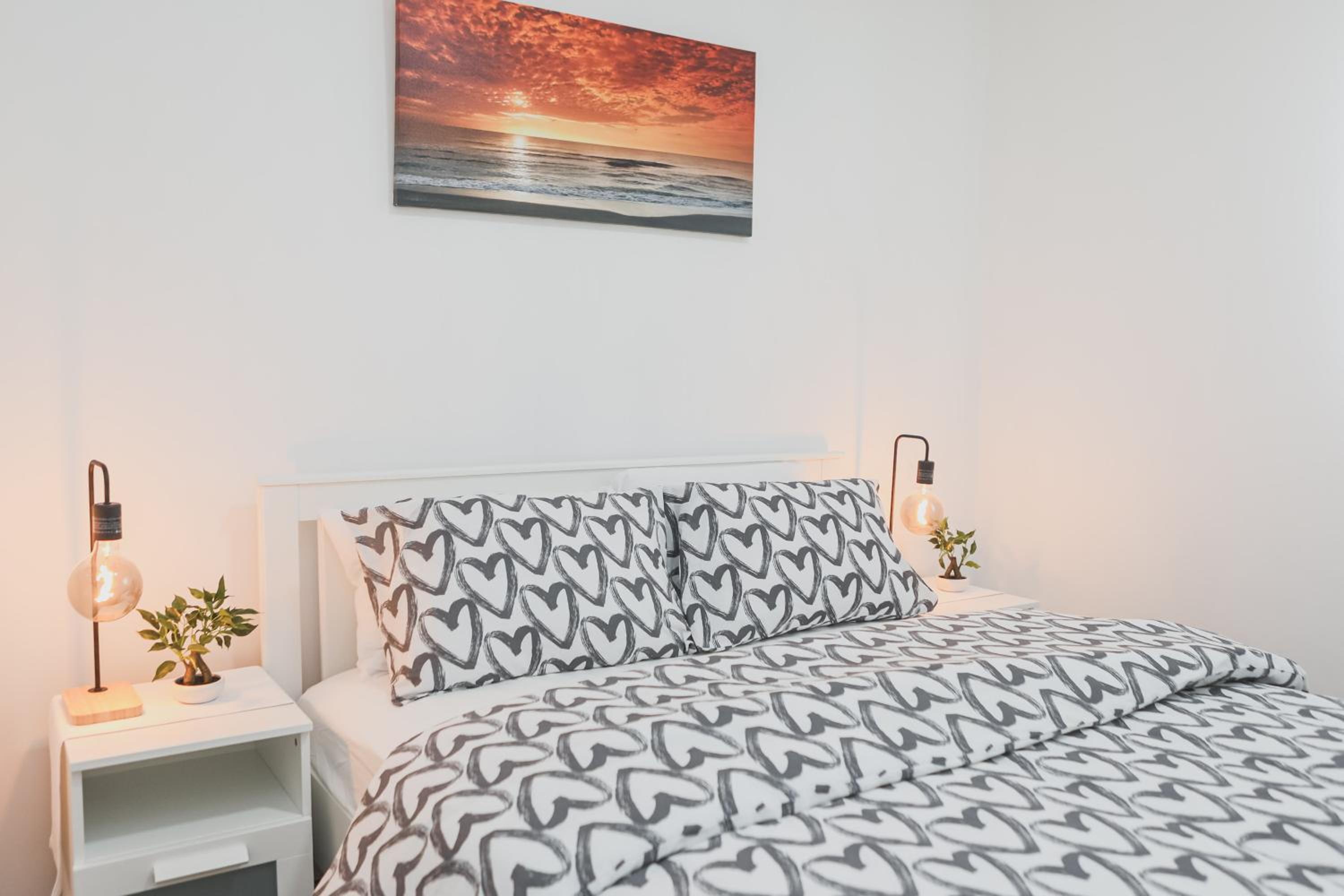 Entire Suite near YQM, NBCC, Champlain Mall - Centennial Park