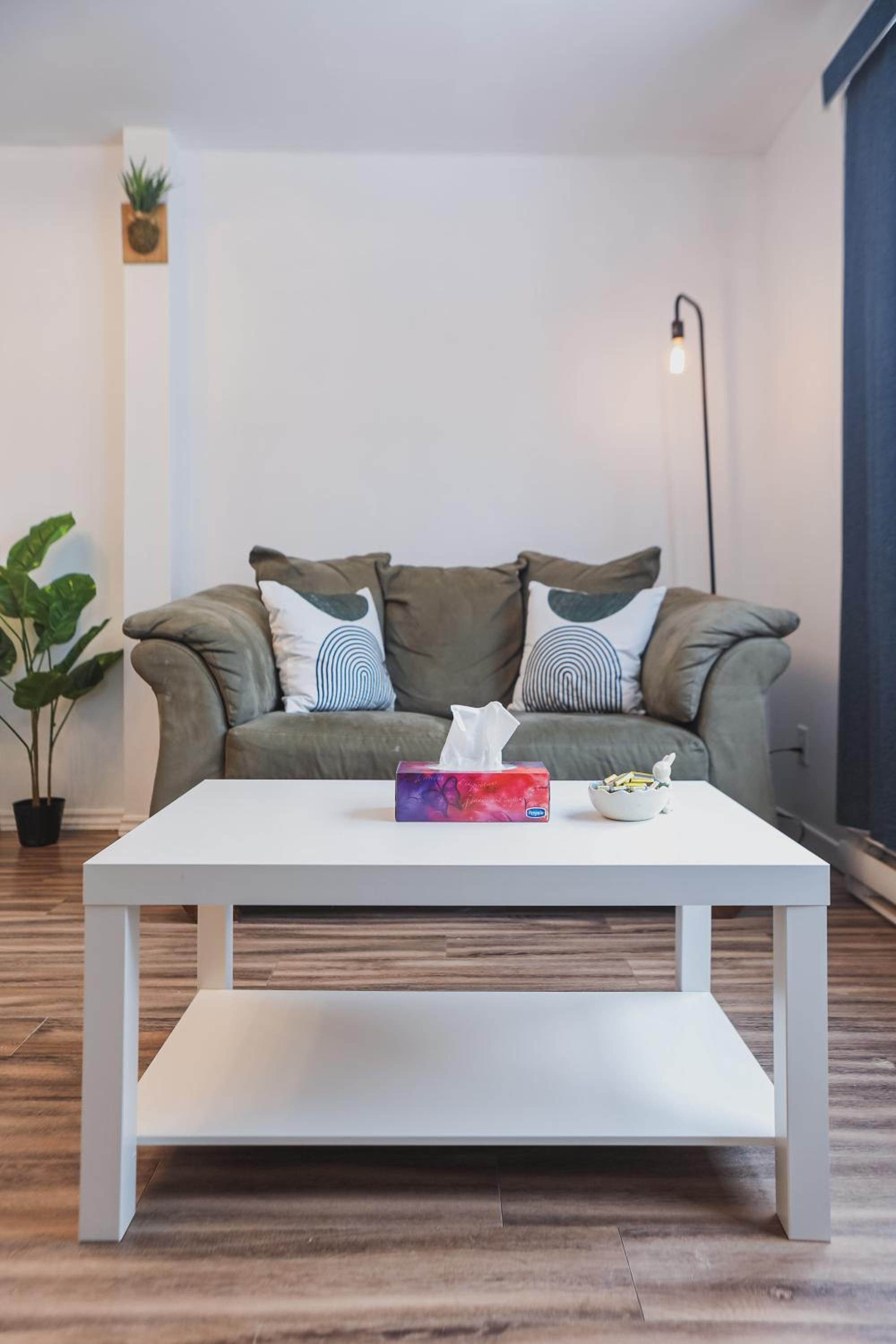 Entire Suite near YQM, NBCC, Champlain Mall - Centennial Park