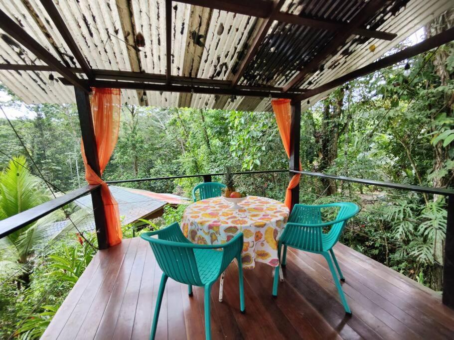 Gecko Treehouse with Jungle View, Plunge Pool & WiFi