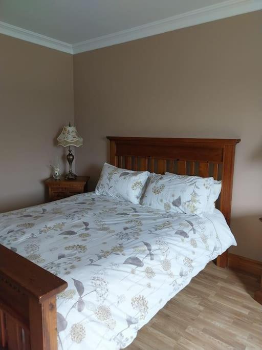 Ballnamona house