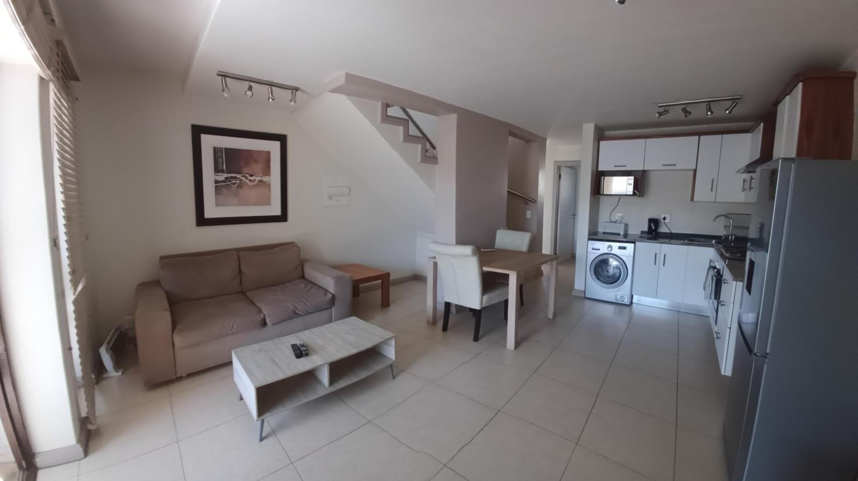 Mount Royal 30 Large 1 bed with balcony