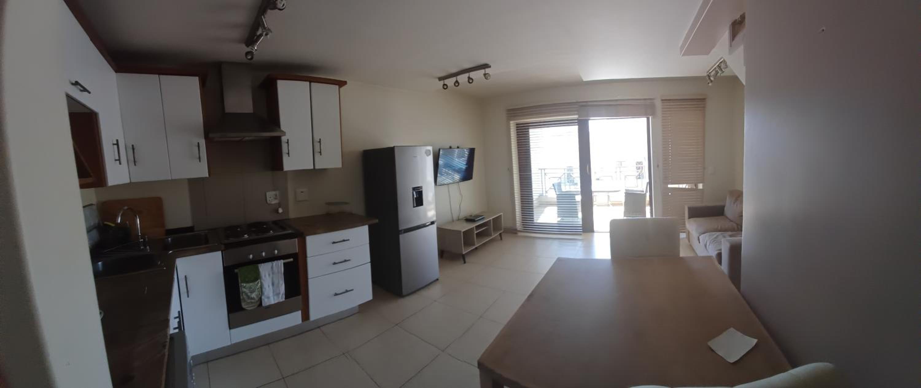 Mount Royal 30 Large 1 bed with balcony