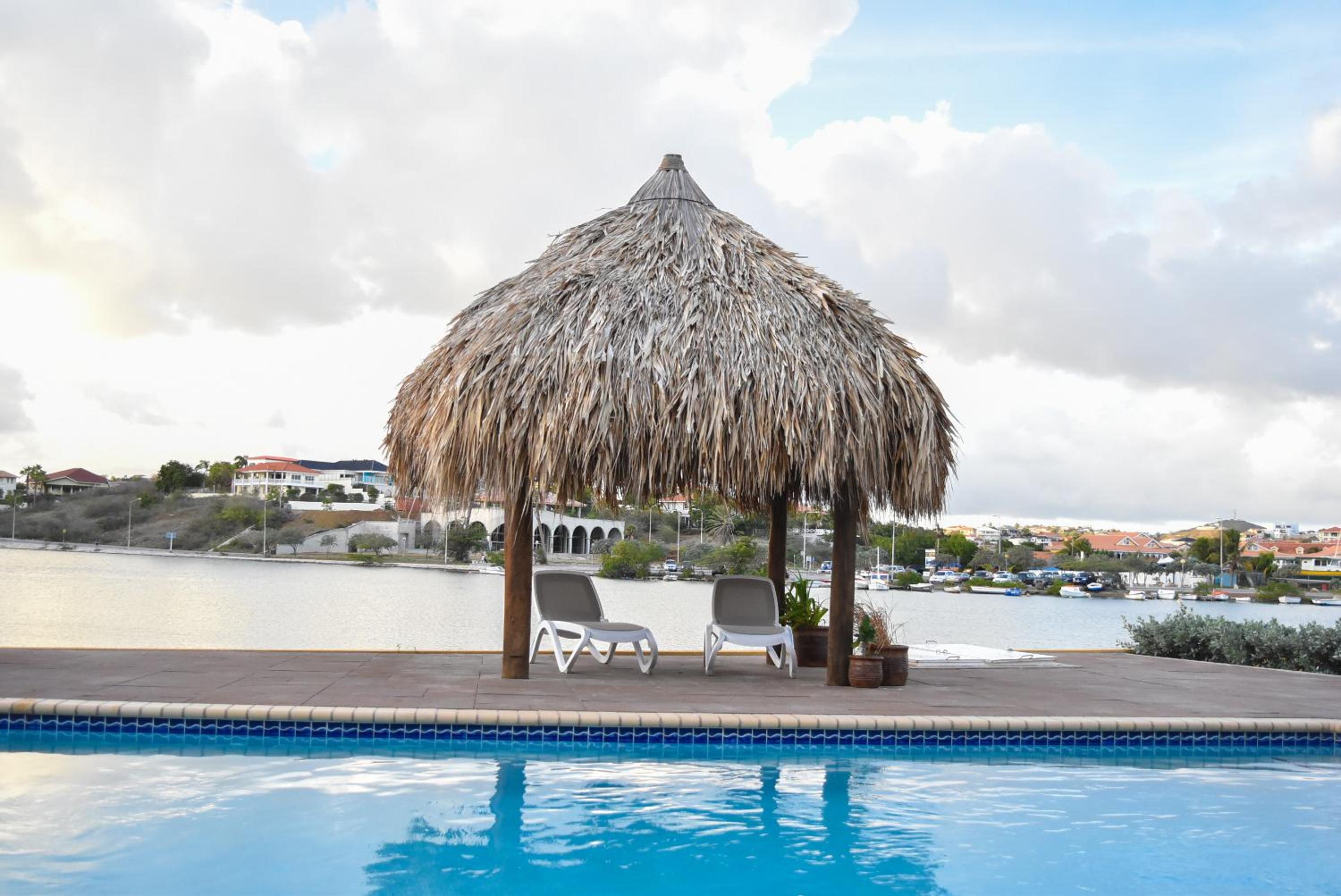 Palapa Beach Resort Curacao