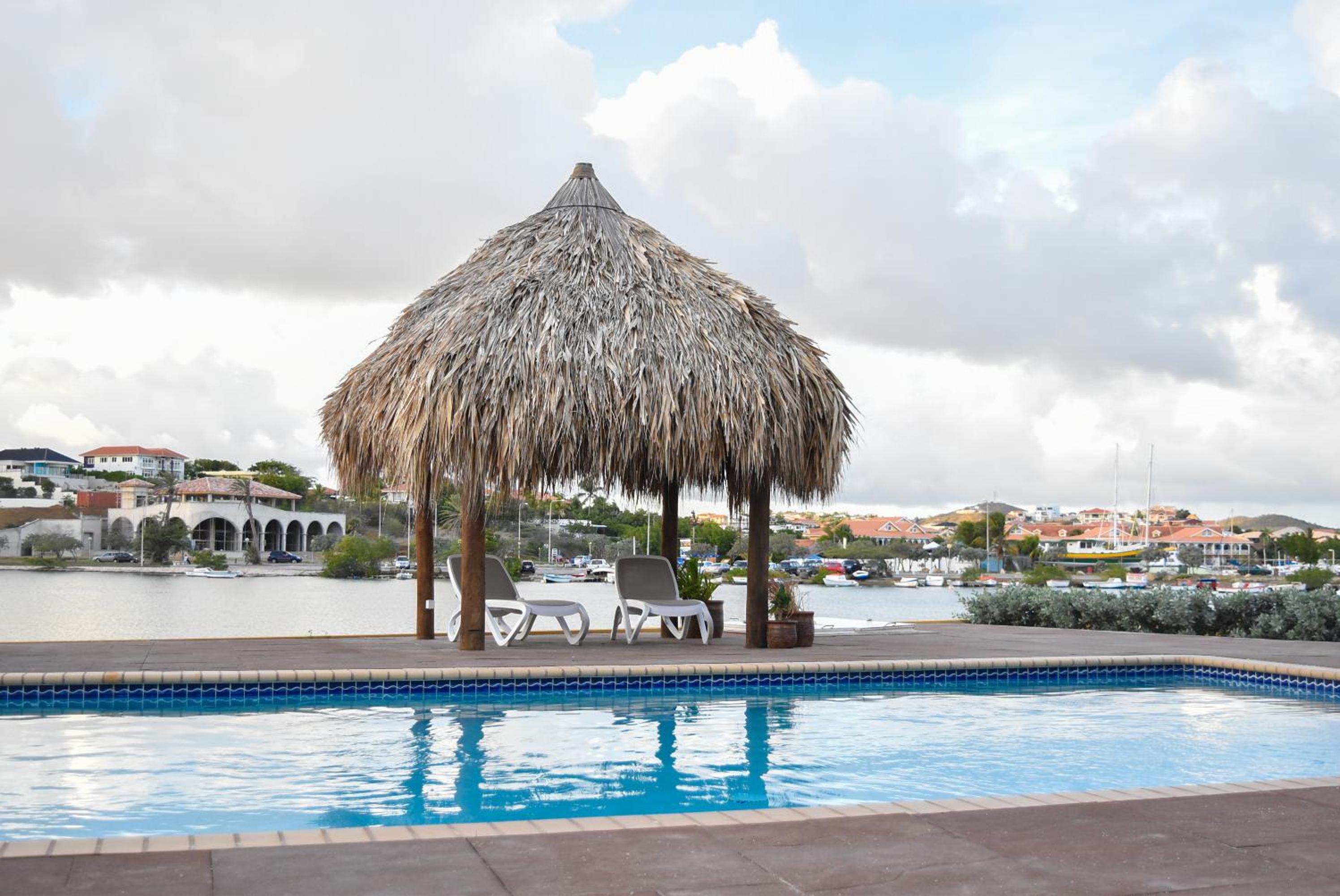 Palapa Beach Resort Curacao