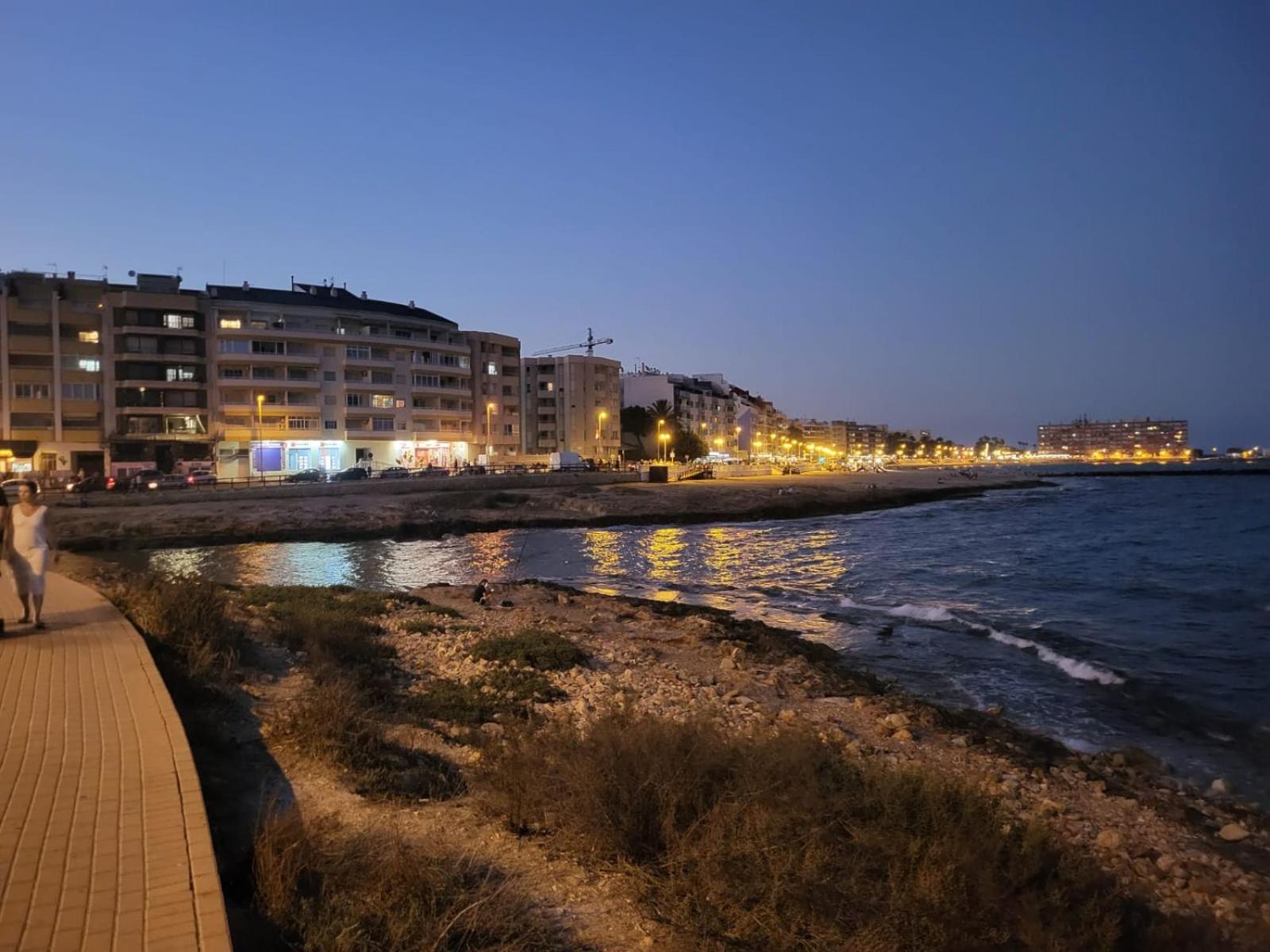 Sea View Luxury Apartment Victoria