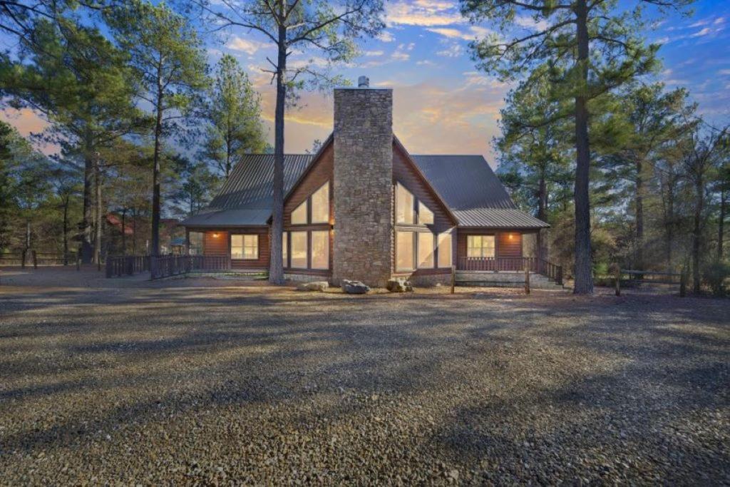 Hotel Sweet Serenity - Image 1